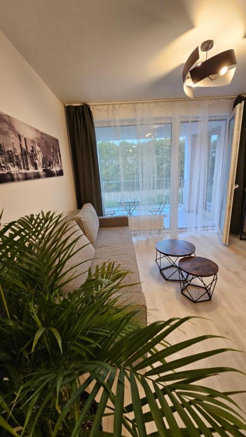 2 Room Apartment With Terrace, 2Ak Bratislava Luaran gambar