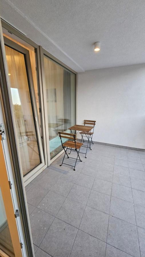 2 Room Apartment With Terrace, 2Ak Bratislava Luaran gambar